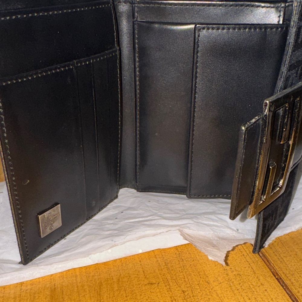 Fendi Black zucca fold over wallet - Picture 3 of 15